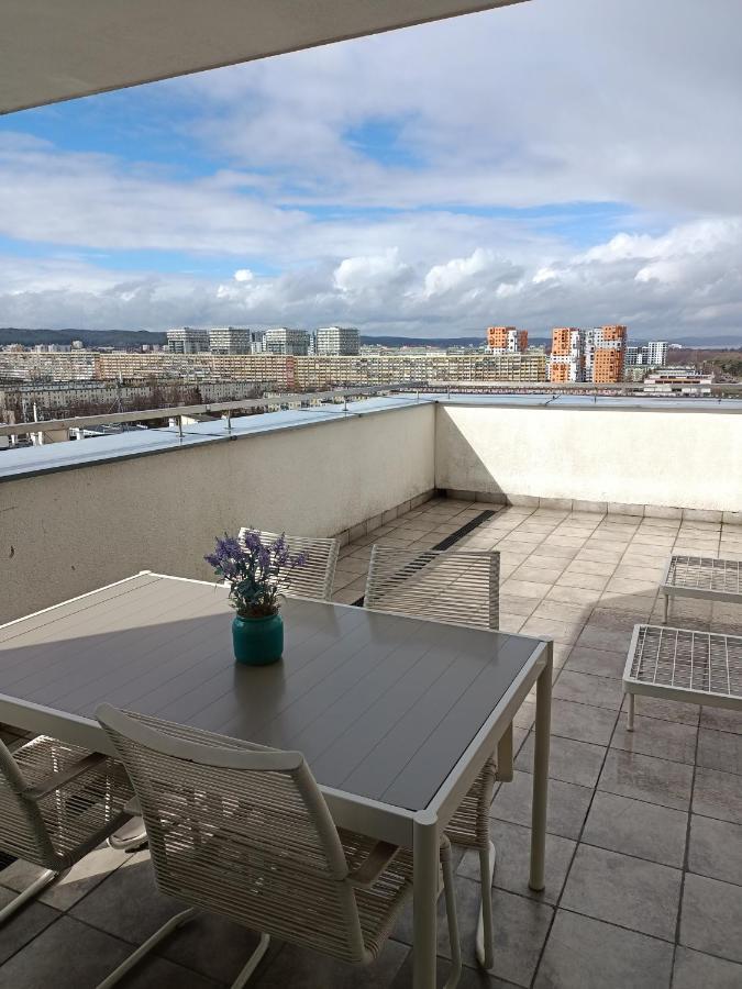 Leilighet City And Sea View By Renters